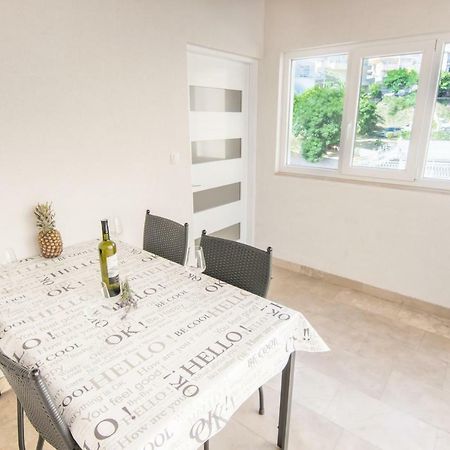 Apartment Holiday Makarska Esterno foto